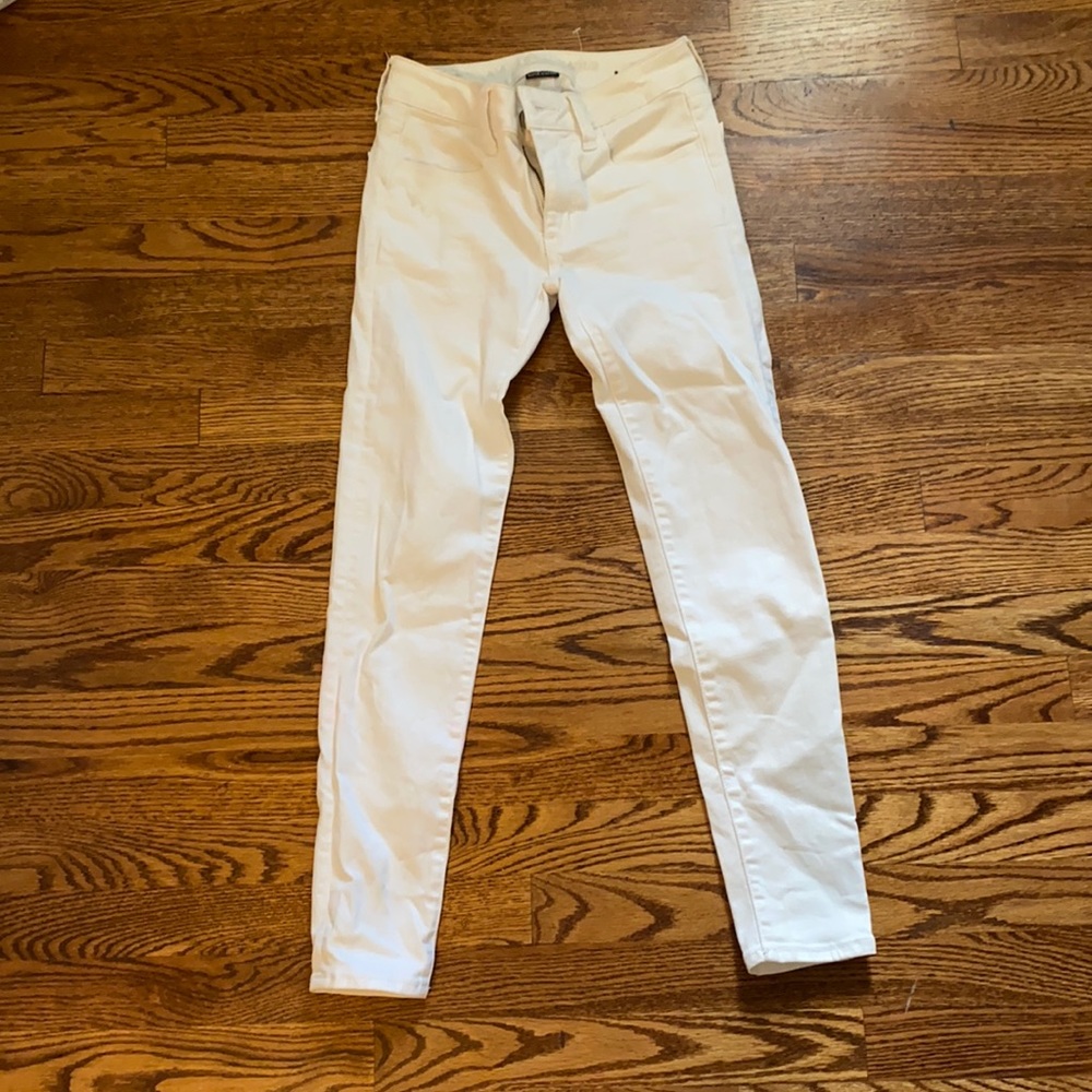 00 American Eagle super stretch white jeans